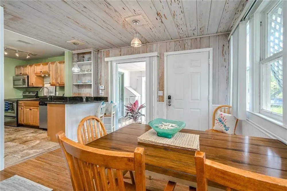 Siesta Shores B13 - Three Bedroom Condo