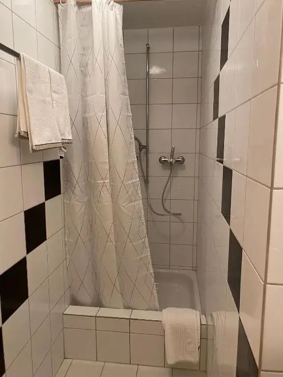 Private Apartment 20 min to Zurich