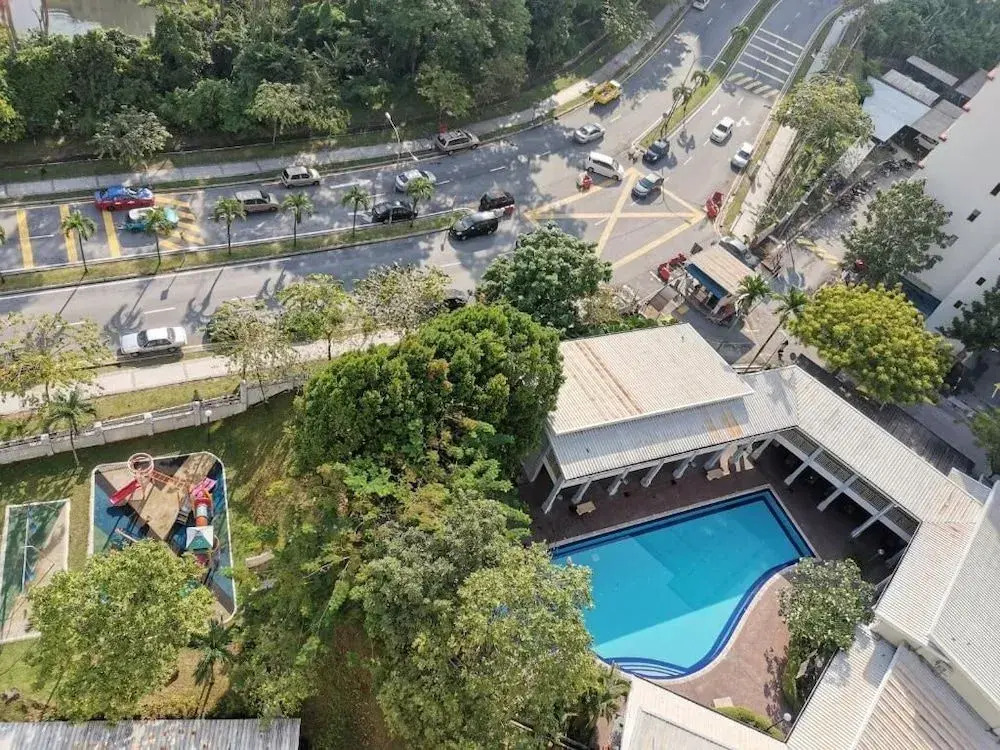 Aini's Guest House In Vista Amani Condo