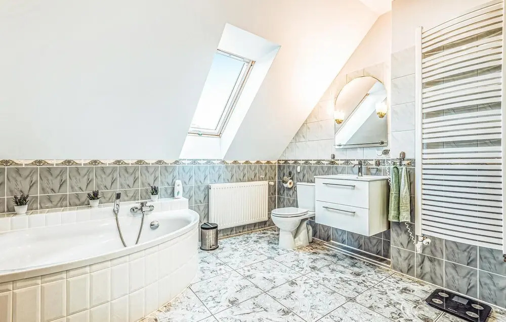 5 Bedroom Stunning Home In Grzybowo
