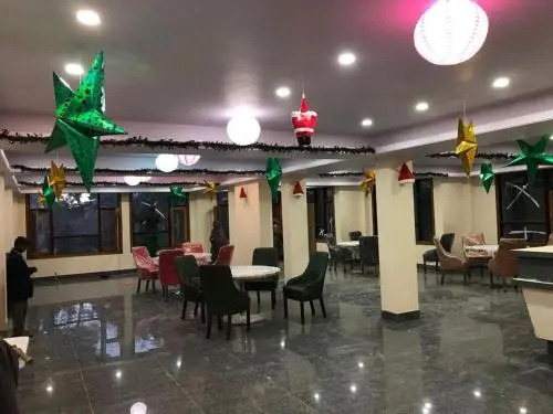 Hotel Ameera Shimla