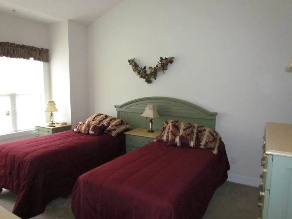 Magnolia North 302 4827 2 Br condo by RedAwning