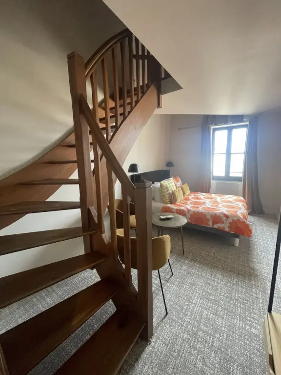 Le Victoria Boutique Hôtel - Charme au coeur du village historique - Accueil Vélo - Séminaire - Bar Lounge - Piscine