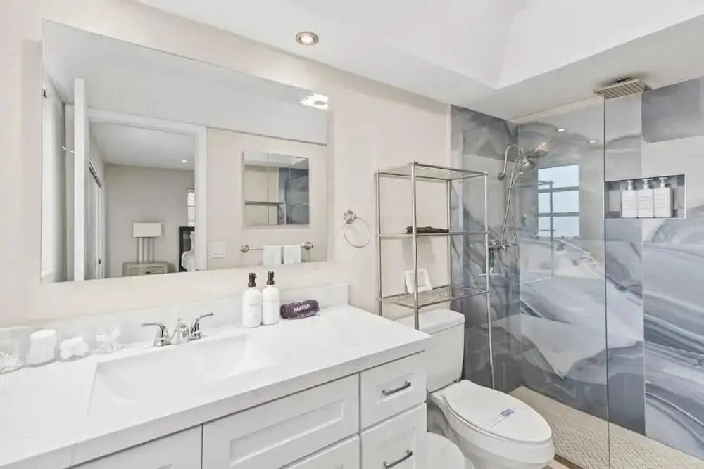 Colonial Manor Condos - Fort Lauderdale