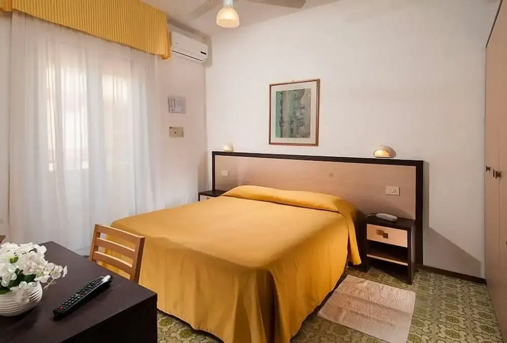 Hotel Apollonia Sea View & Beach Pool