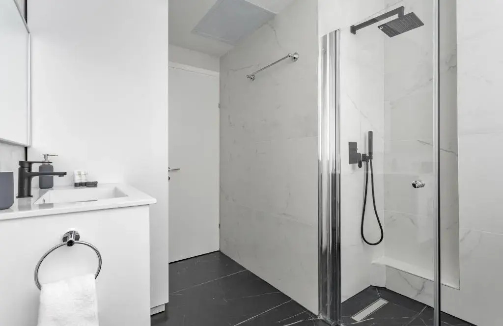 Serene 2BR in Dizengoff Square by HolyGuest