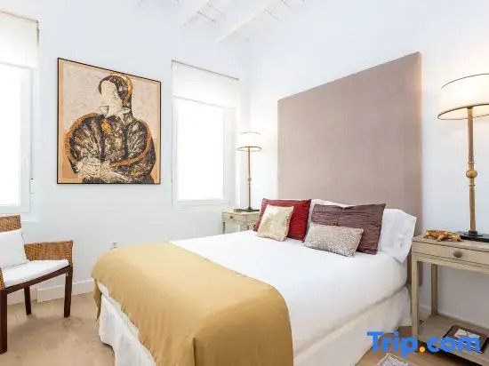 Spectacular 2 bedrooms apartment in the center. Julio Cesar