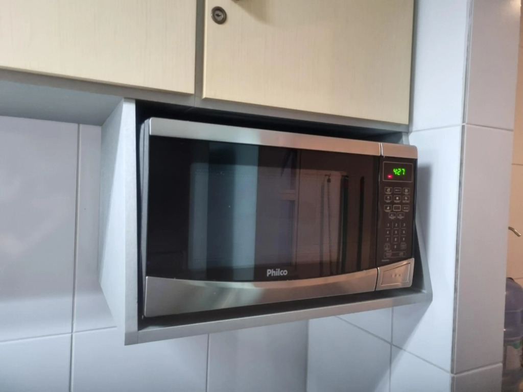 Apartamento Frente para o Mar - Varandão com Blindex - Vista Total para o Mar - 1 Suite e mais 2 Quartos-Ar Condicionado - 2 Vagas - BEIRA MAR - 70 metros da Praia do Morro e Praia da Cerca -WI-FI -TV -DISNEY PLUS-STARMAX-NETFLIX -HBO MAX