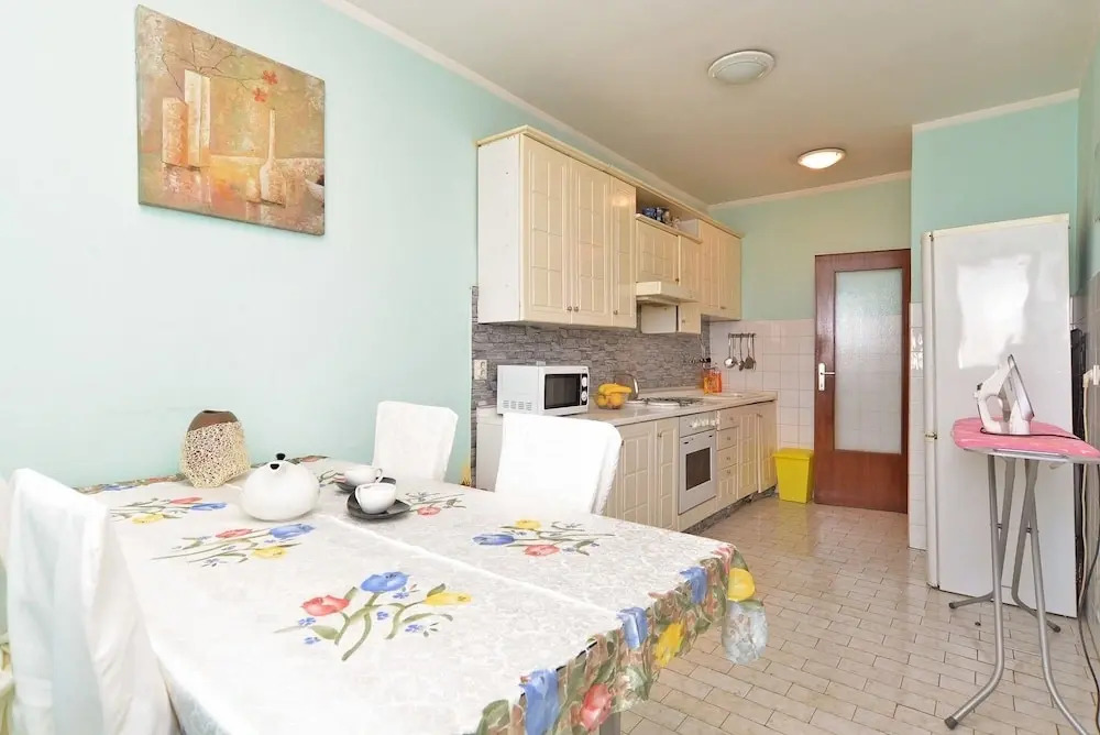 Apartment 1597