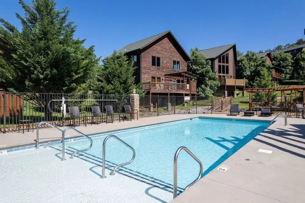 Hummingbird Hill Vista- Pool HotTub View