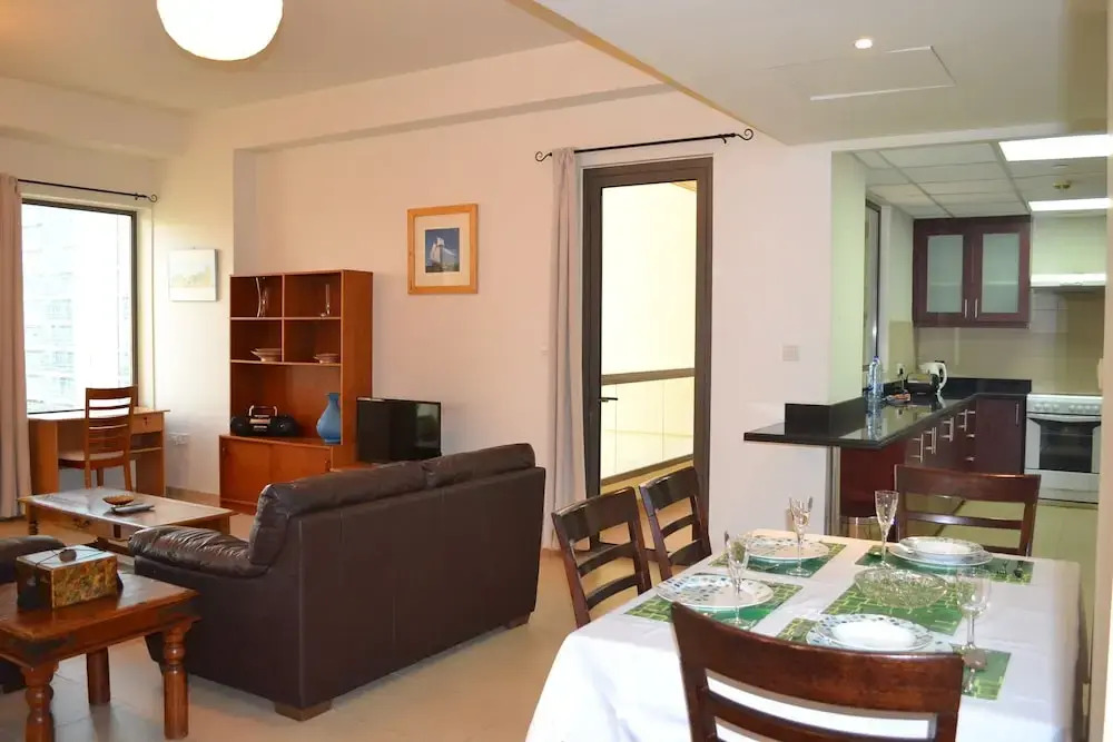 Large 1 Bed - Affordable fully furnished 1BR with balcony and a great marina view! - LSE