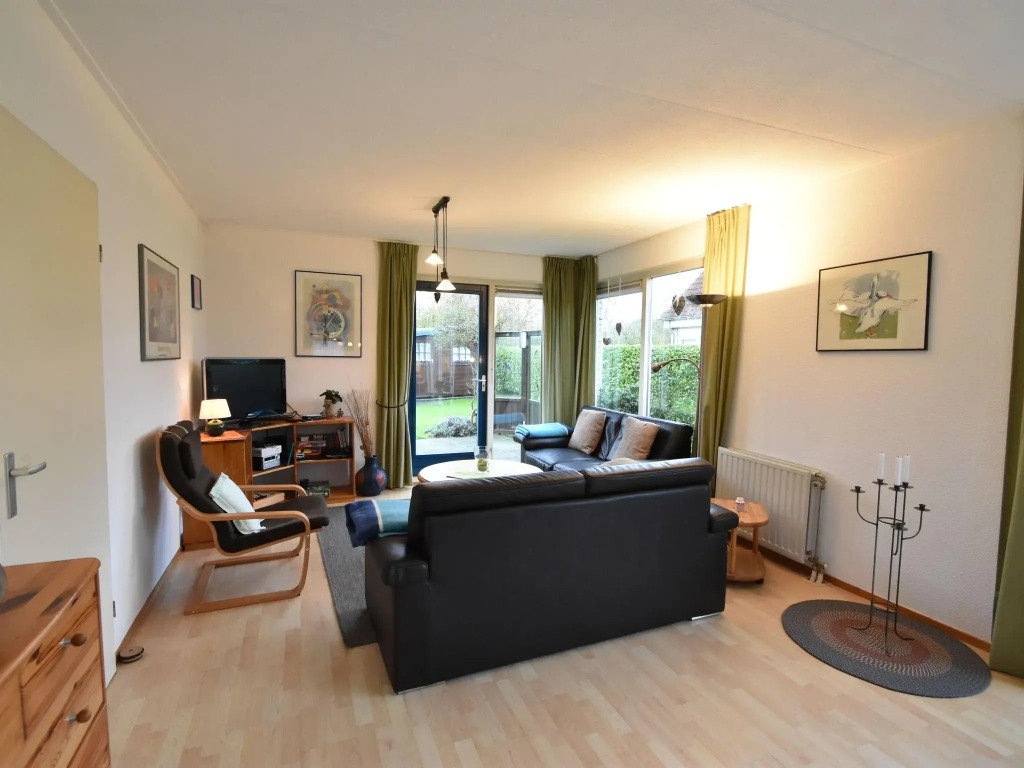 Pleasant Holiday Home in Kamperland near the Sea