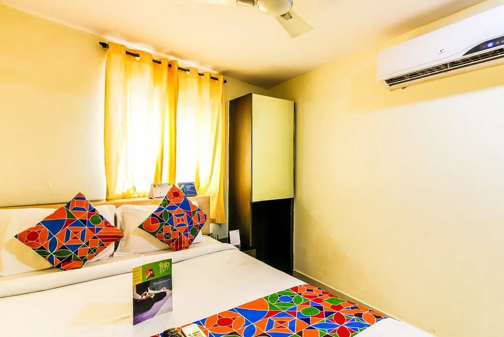FabHotel AK Palace Saki Naka