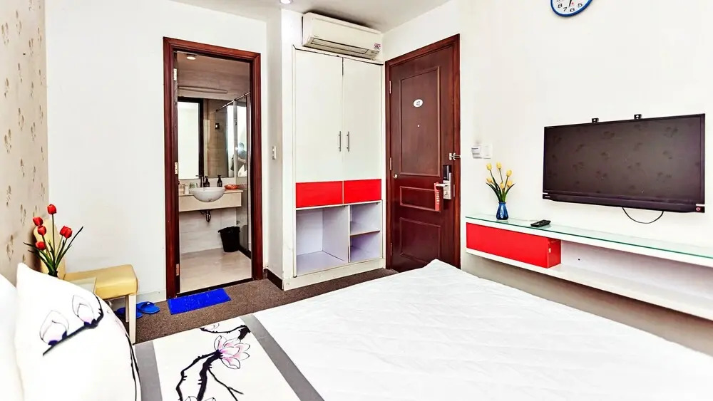 HANZ Royal Hotel
