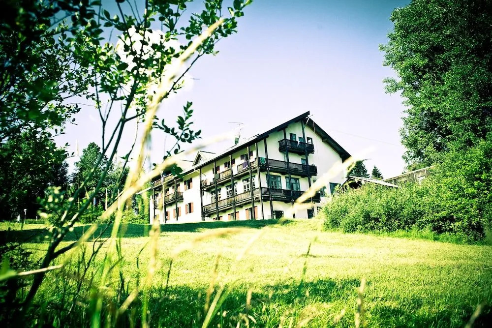 DJH Jugendherberge Oberstdorf-Kornau - Hostel