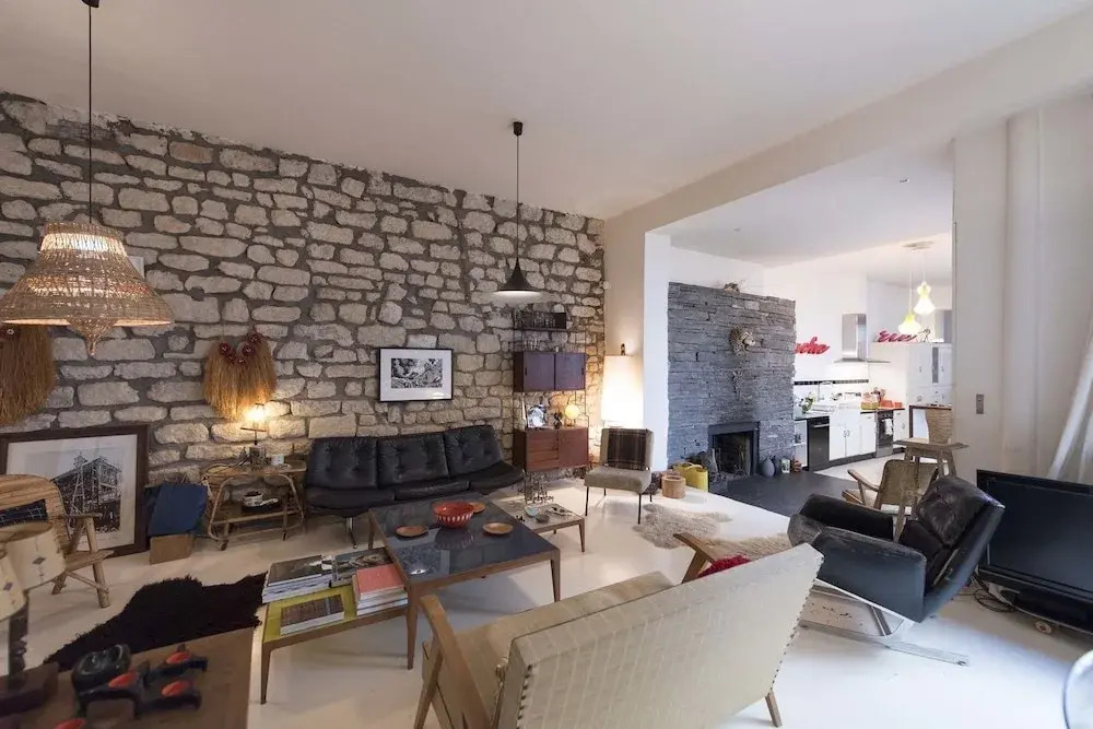 Loft Style Apartment With A Workshop Studio