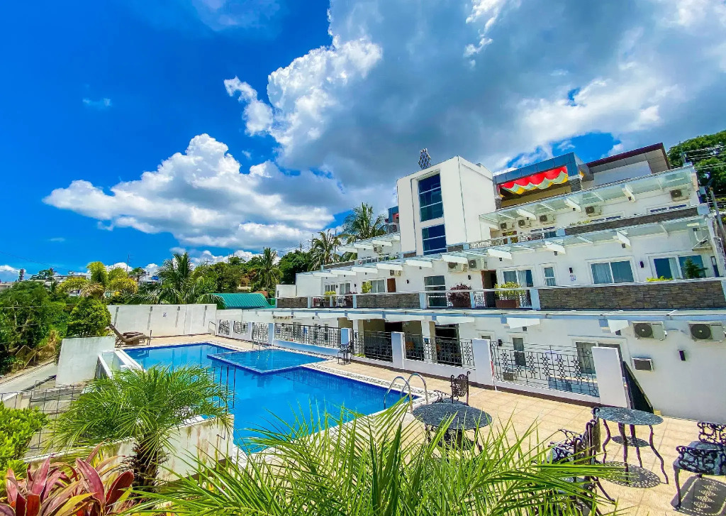 Tagaytay Hotel SixB