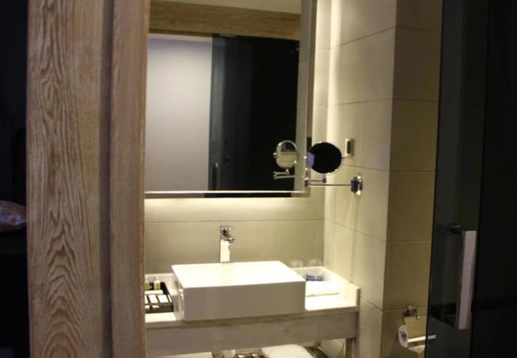 Howdy Smart Hotel