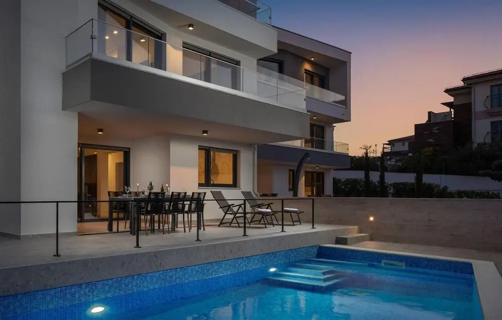 Lovely Apartment In Zidarici