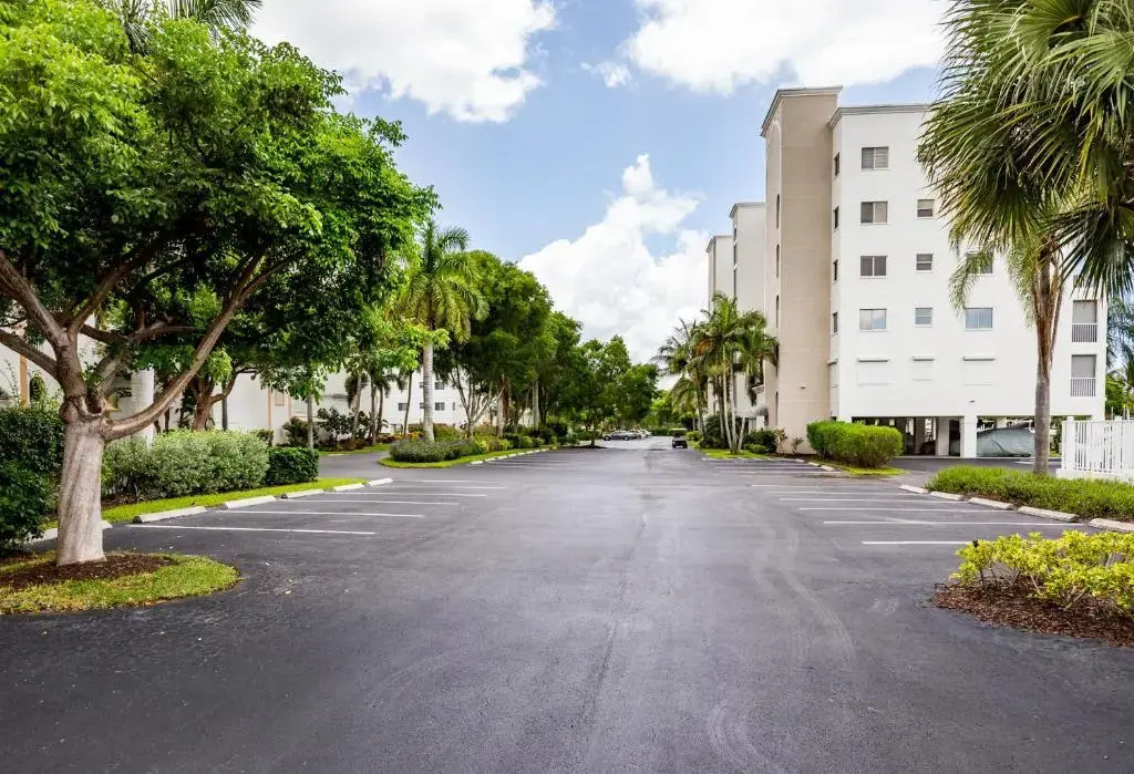 Casa Marina 623-6, 2 Bedroom, Sleeps 6, WiFi, Elevator, Canal Front, Pool