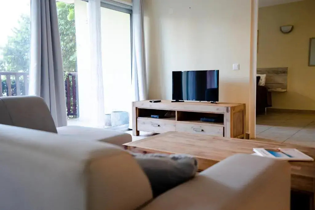 Grand Caribe 2 Bed 25 Bath Garden View Condo Suite 37