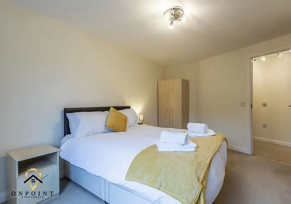 2 Bedroom Apartment in Superb Location