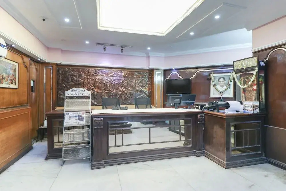 OYO 43893 Uhome Hotel Pvtltd