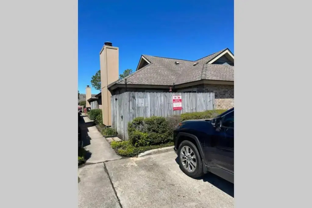 The Cottage by Mall of Louisiana, Baton Rouge