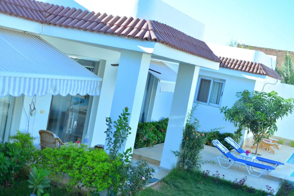 Luxor Rose Villa