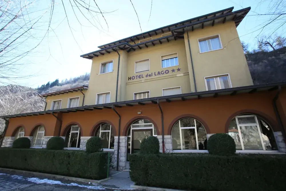 Hotel Del Lago