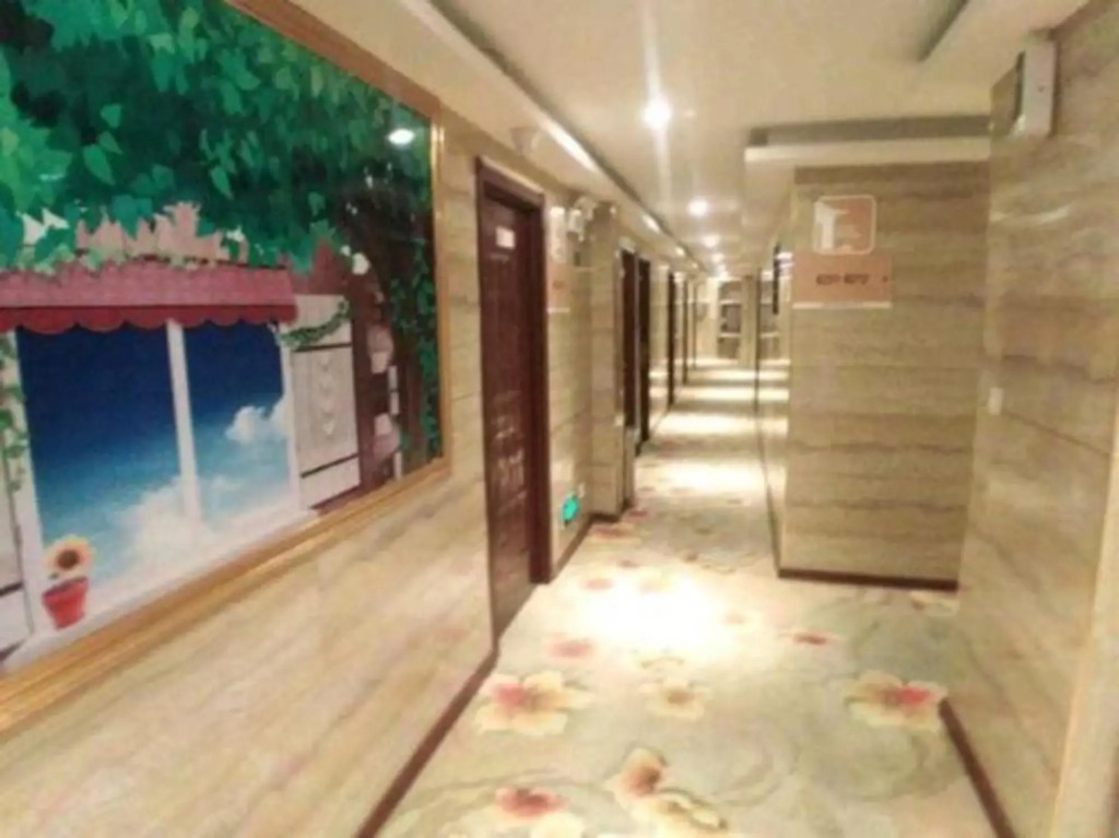 100 Inn Liangpin Hotel (Shanghai Qingpu Industrial Park Daying Town)