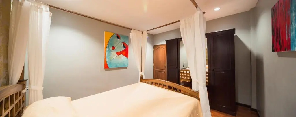 Luxury Town House in the Heart of the Old City