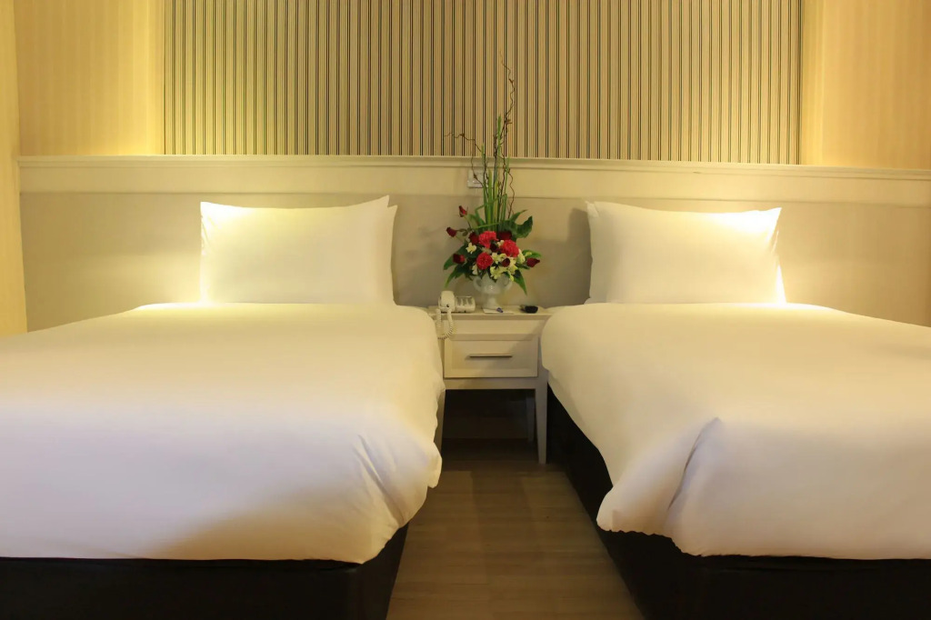 โรงแรมวีวิช V Wish Hotel