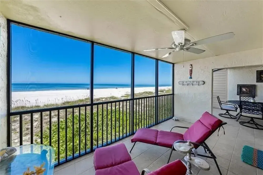 Sea Oats 115 2 Bedroom Home by RedAwning