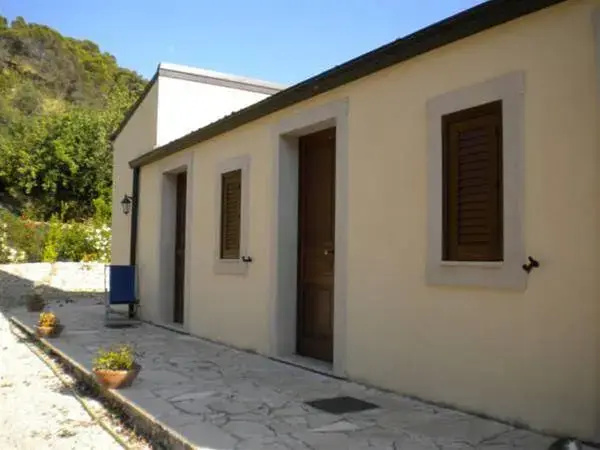 Oasi Monte Rhenna