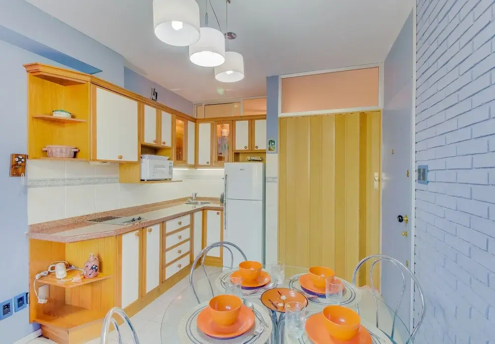Apart en Barrio Cantegril- Residencial Country