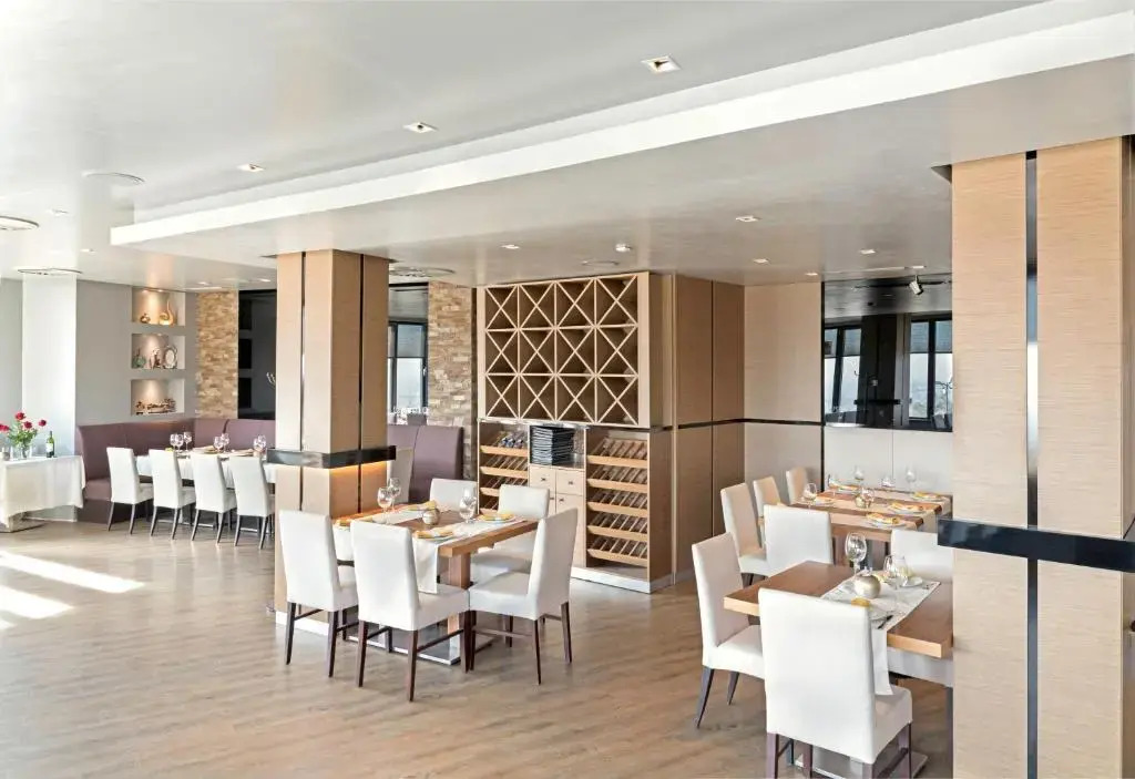 Face Hotel