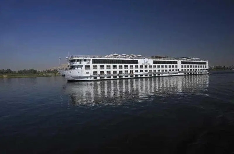 Travcotels Cruise Luxor Hotel