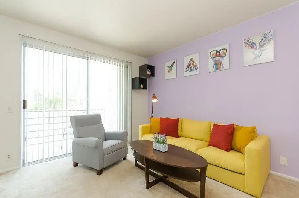 Studio City Universal Apartments