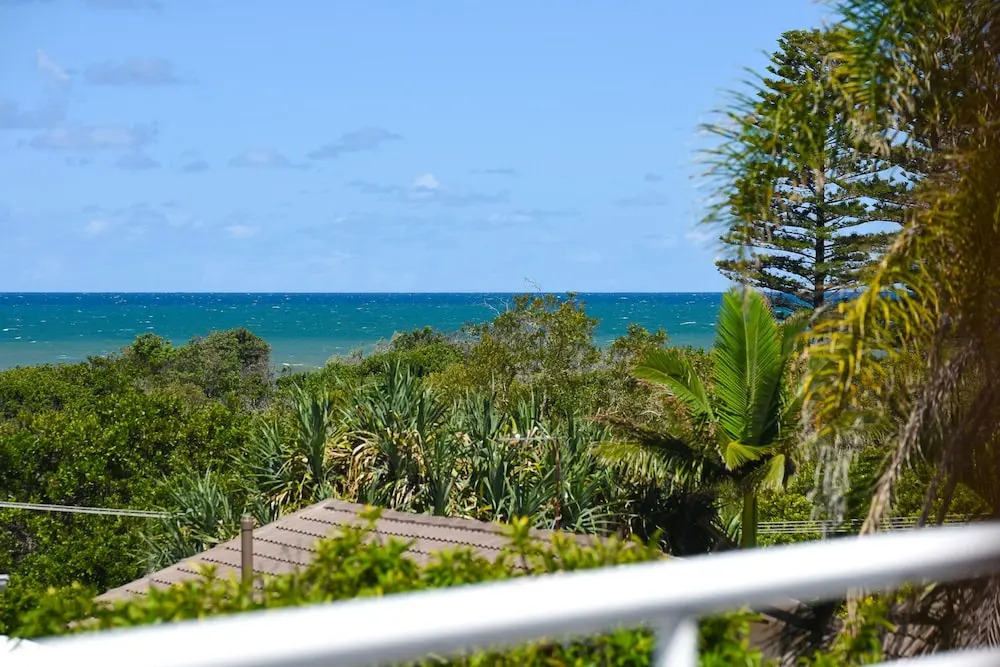 Notre Reve - 2/4 Brolga Place