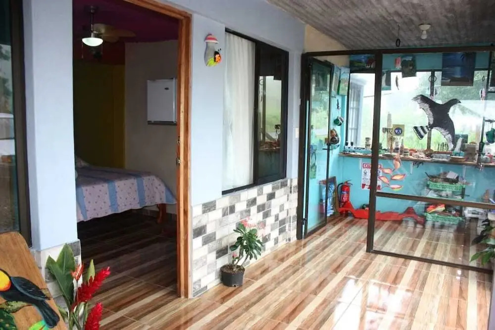 Cabinas Cascada Rio Celeste
