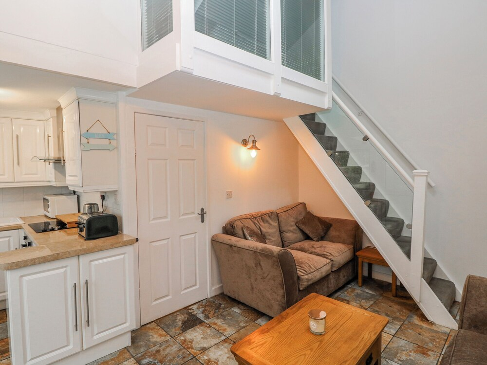 Trelessy Lodge
