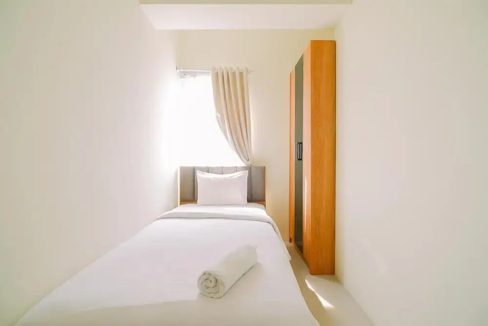 Warm And Cozy Living 2Br Bogorienze Apartment