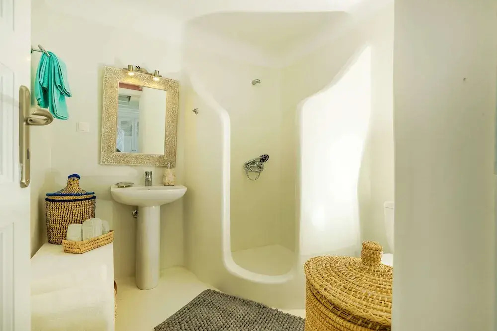 Villa "Kalli" with private pool - beachfront - Kalo Livadi