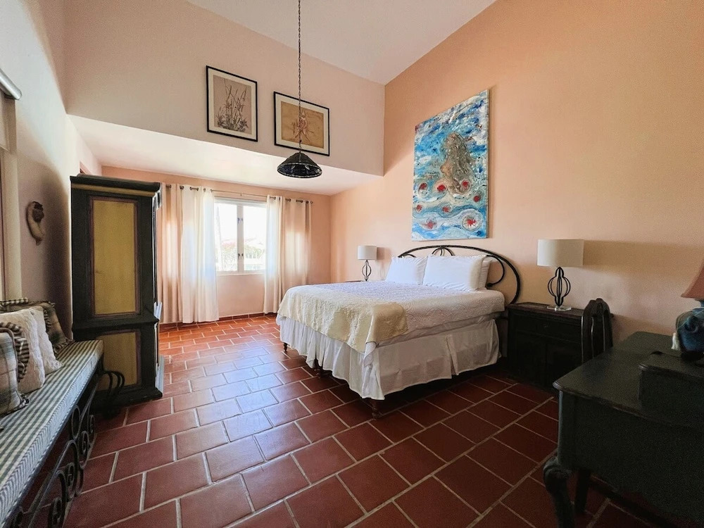 Villa De Palma -Oceanfront community w generator