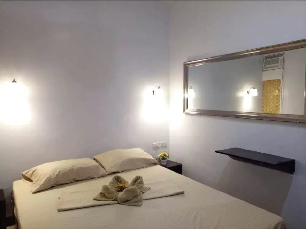 Citi Island Suites