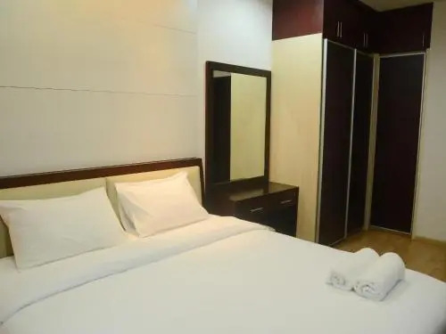 Mall Access Exclusive 2 BR @ Gandaria Heights Apartment By Travelio