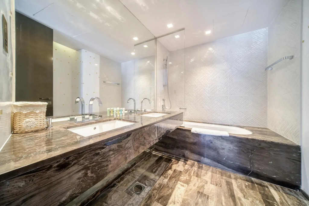 Damac Heights - 5904- DM