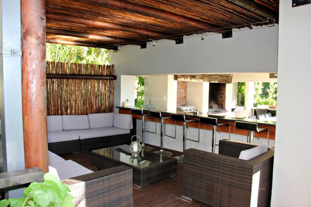 Browns Manor