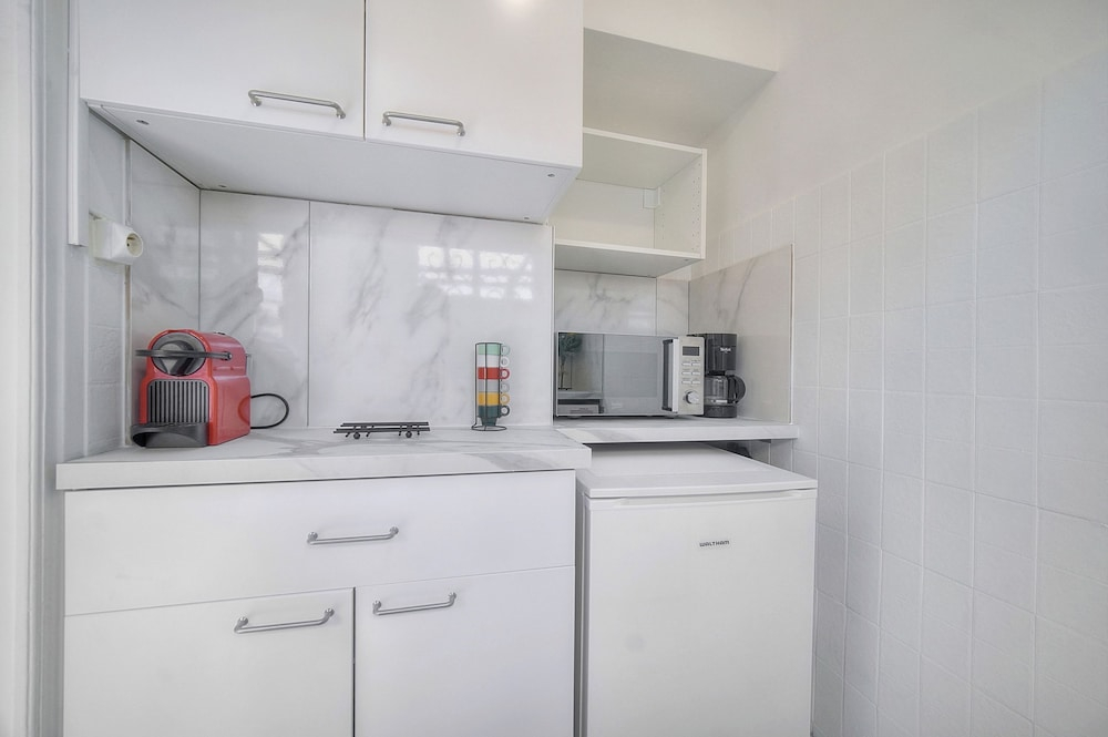Studio Lumineux 200 m DES Plages A0b192